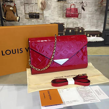 Fancybags Louis Vuitton MIRA CHAIN red