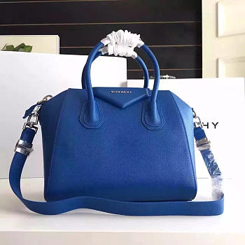 Fancybags Givenchy Small Antigona handbag 2025