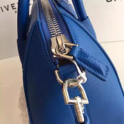 Fancybags Givenchy Small Antigona handbag 2025 - 5