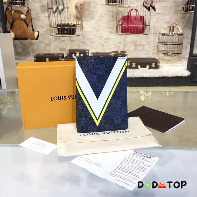 Fancybags Louis Vuitton PASSPORT COVER Navy blue - 1