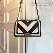 Fancybags Chanel Medium Chevron Lambskin Boy Bag White and Black A13044 VS04002 - 4