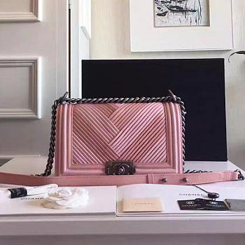 Fancybags Chanel Medium Chevron Lambskin Boy Bag Pink A13044 VS03443