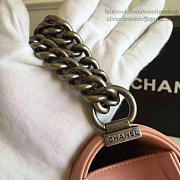 Fancybags Chanel Medium Chevron Lambskin Boy Bag Pink A13044 VS03443 - 6