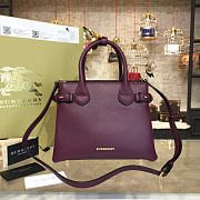 Burberry The small Banner in Leather and Vintage Check purple - 2
