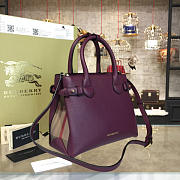 Burberry The small Banner in Leather and Vintage Check purple - 3