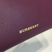 Burberry The small Banner in Leather and Vintage Check purple - 6