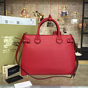 Burberry  The Medium Banner in Leather and Vintage Check RED - 4