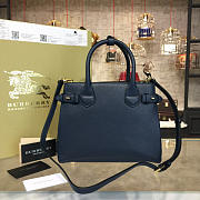 Burberry The Small Banner in Leather and Vintage Check Blue - 4