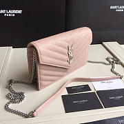 ENVELOPE CHAIN WALLET IN LIGHT WASHED PINK GRAIN DE POUDRE EMBOSSED LEATHER - 5