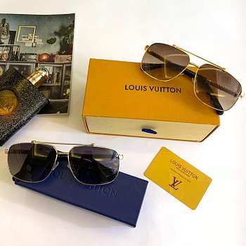 LOUIS VUITTON Polarized sunglasses Metal style