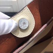 louis vuitton original mahina leather carmel hobo bag M53188 white - 3