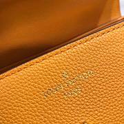 LV ROSE DES VENTS small handbag Camel yellow - 3