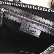 Fancybags Givenchy Small Antigona handbag 2030 - 6