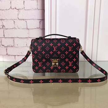 Fancybags Louis Vuitton Monogram Pochette Metis bag