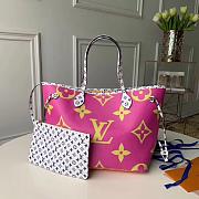 Louis Vuitton Neverfull MM Monogram Handbag M44588 yellow inside - 1