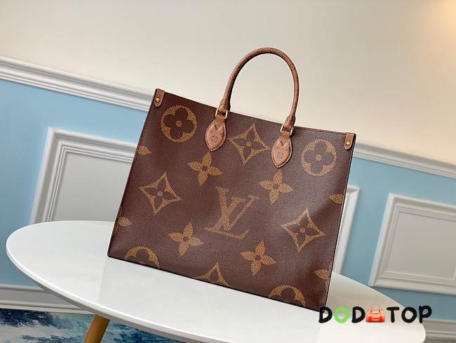  Louis Vuitton monogram onthego tote bag  - 1
