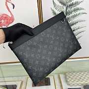 lv canvas monogram eclipse discovery pochette pm  - 2