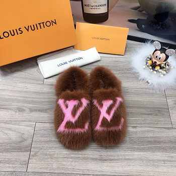 LV Fur Slippers In Brown