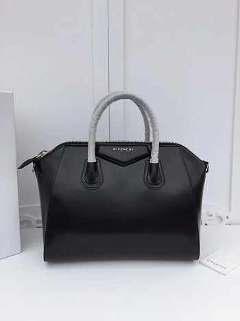 Fancybags Givenchy large Antigona handbag