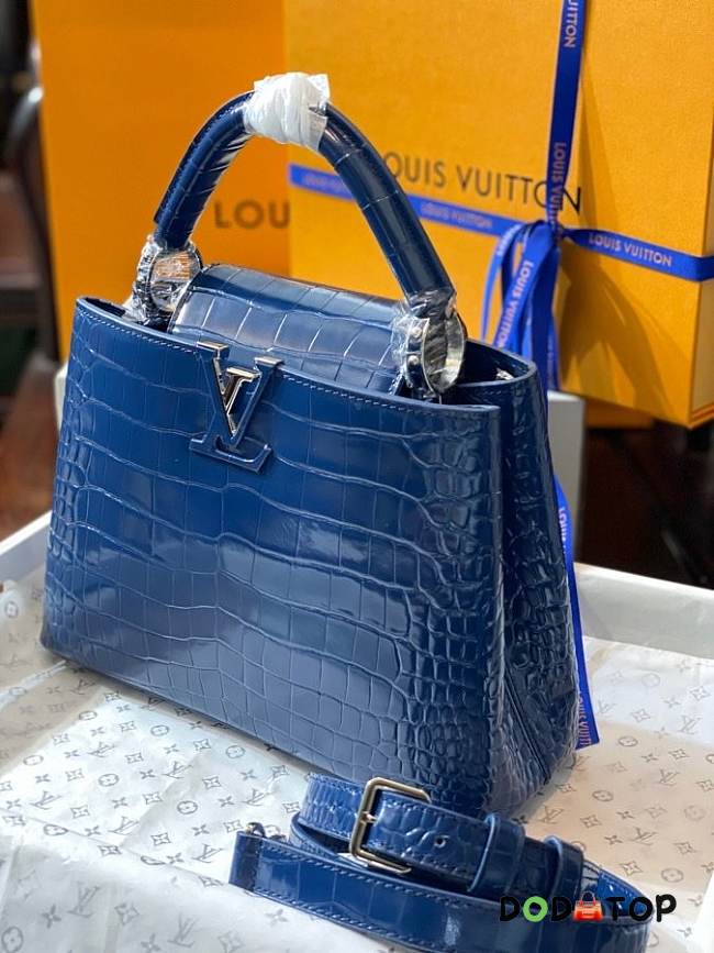 LV Capucines BB Blue 27x 18x 9 cm - 1