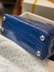 LV Capucines BB Blue 27x 18x 9 cm - 2