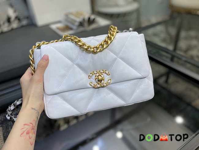 CC original lambskin Chanel 19 white 26cm  - 1