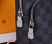 LV AVENUE SLING BAG N41719 - 5