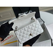 Chanel flap bag 20cm in white with silver hardware - 6