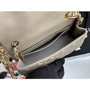 Chanel flap bag 20cm in gray with gold hardware - 5