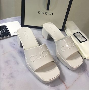 Gucci shoes slippers white