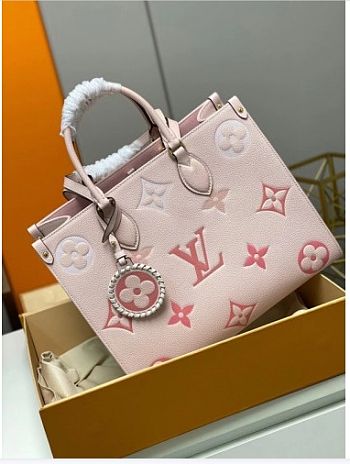 LV ONTHEGO MM PINK SIZE 35 x 27 x 14 CM