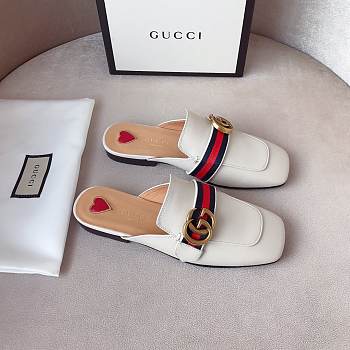 Gucci shoes white slippers 