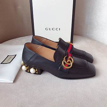 Gucci shoes black slippers with pearls