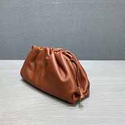 Bottega Veneta Pouch Bag 001 - 4