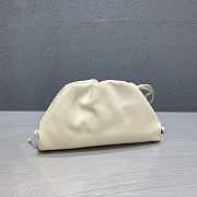 Bottega Veneta Pouch Bag in Cream 006 - 2