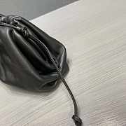 Bottega Veneta Pouch Bag In Black 008 - 6