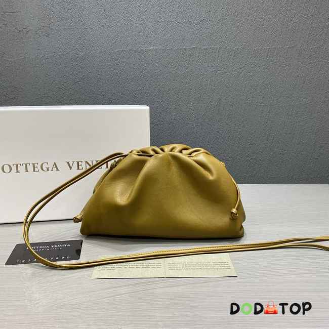Bottega Veneta Pouch Bag In Olive Green 010 - 1