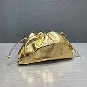 Bottega Veneta Pouch Bag 015 - 4
