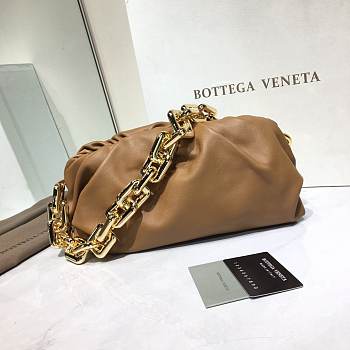 Bottega Veneta With The Chain In Beige 03