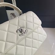 CHANEL FLAP BAG WITH TOP HANDLE A92236# Lambskin & Silver Metal in White - 5