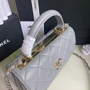 CHANEL FLAP BAG WITH TOP HANDLE A92236# Lambskin & Gold Metal in Grey - 2