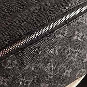 Louis Vuitton Messenger Size : 25cm - 6