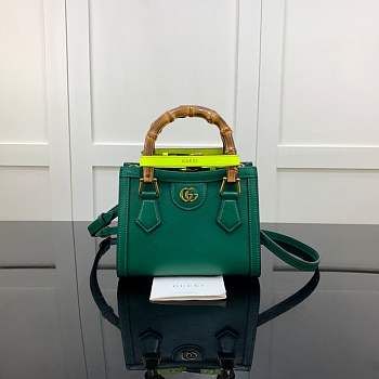 Gucci Mini Tote With Bamboo Handle style 655661 Green