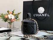 CHANEL SMALL VANITY CASE BLACK AS2630 SIZE 15 CM - 3