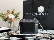 CHANEL SMALL VANITY CASE BLACK AS2630 SIZE 15 CM - 5