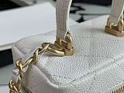 CHANEL SMALL VANITY WITH CHAIN WHITE AP2194 12 × 11.5 × 7 CM - 3