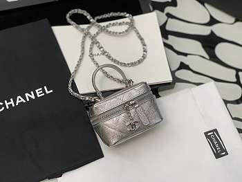 CHANEL SMALL VANITY WITH CHAIN SILVER AP2194 12 × 11.5 × 7 CM
