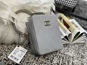 CHANEL VERTICAL CAMERA BAG GRAY AS1753 SIZE 17.5 CM - 3