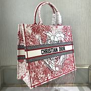 DIOR BOOK TOTE RED AND WHITE D-ROYAUME D'AMOUR EMBROIDERY M1286 SIZE 41.5 CM - 3