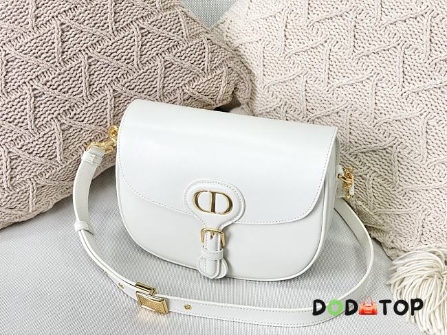 DIOR MEIDUM DIOR BOBBY BAG WHITE M9319 SIZE 22 CM - 1